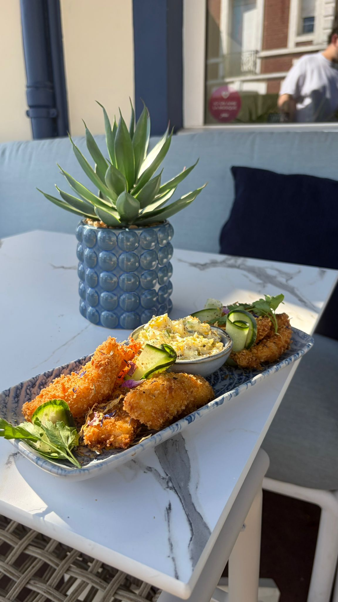 Tapas croustillantes en terrasse — Felicia Deauville